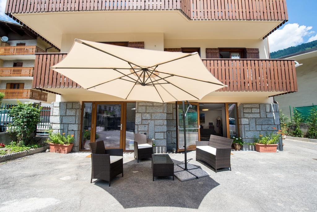 Residence Alpen Casavacanze Pinzolo Kültér fotó