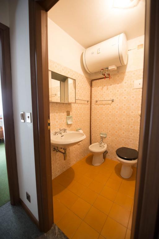 Residence Alpen Casavacanze Pinzolo Szoba fotó